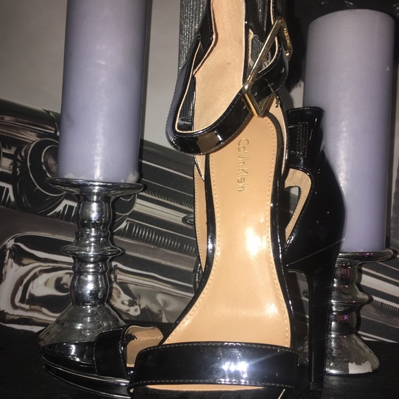 Calvin Klein heels - Picture 3 of 3